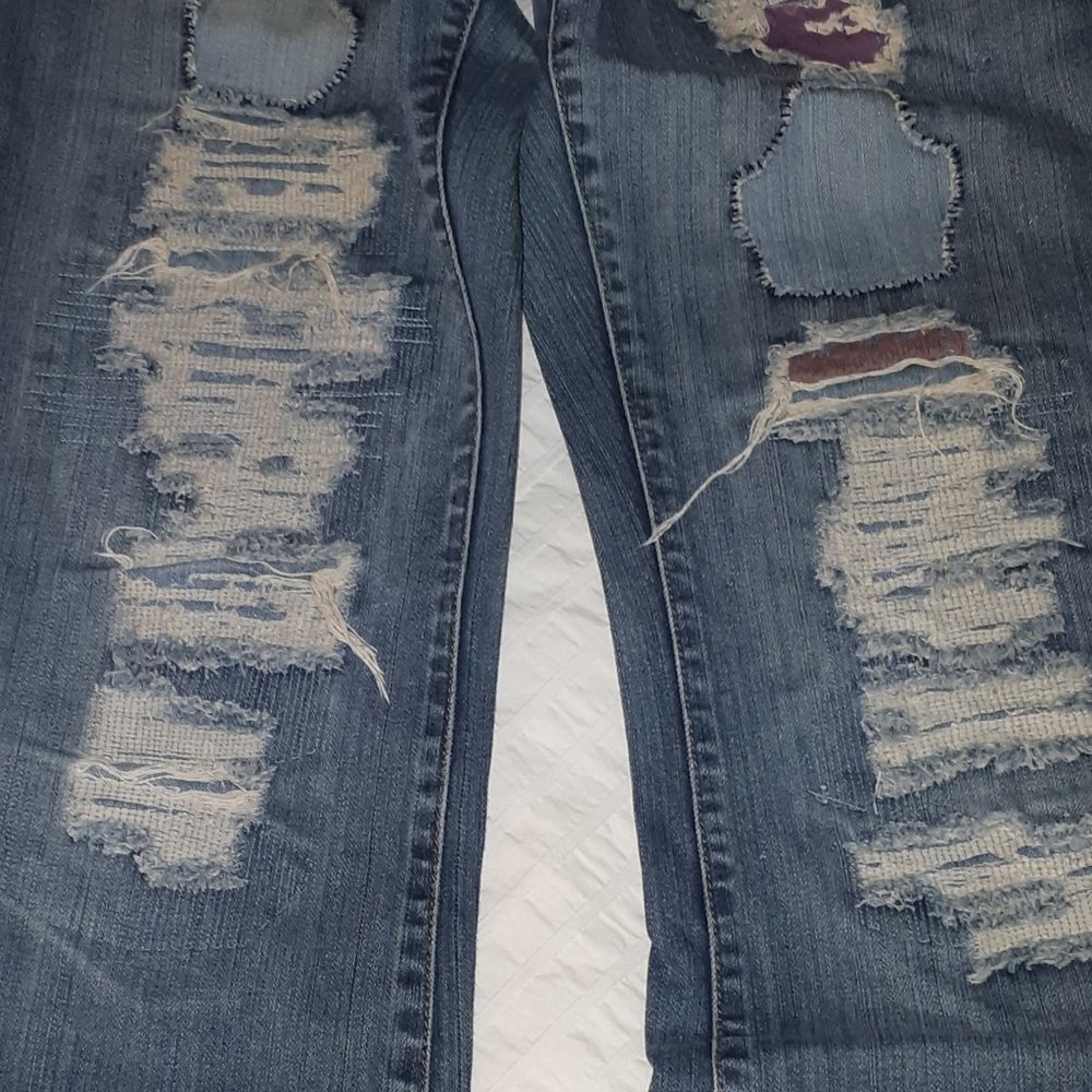 AEO Woodstock bell bottom jeans - Picture 3 of 12